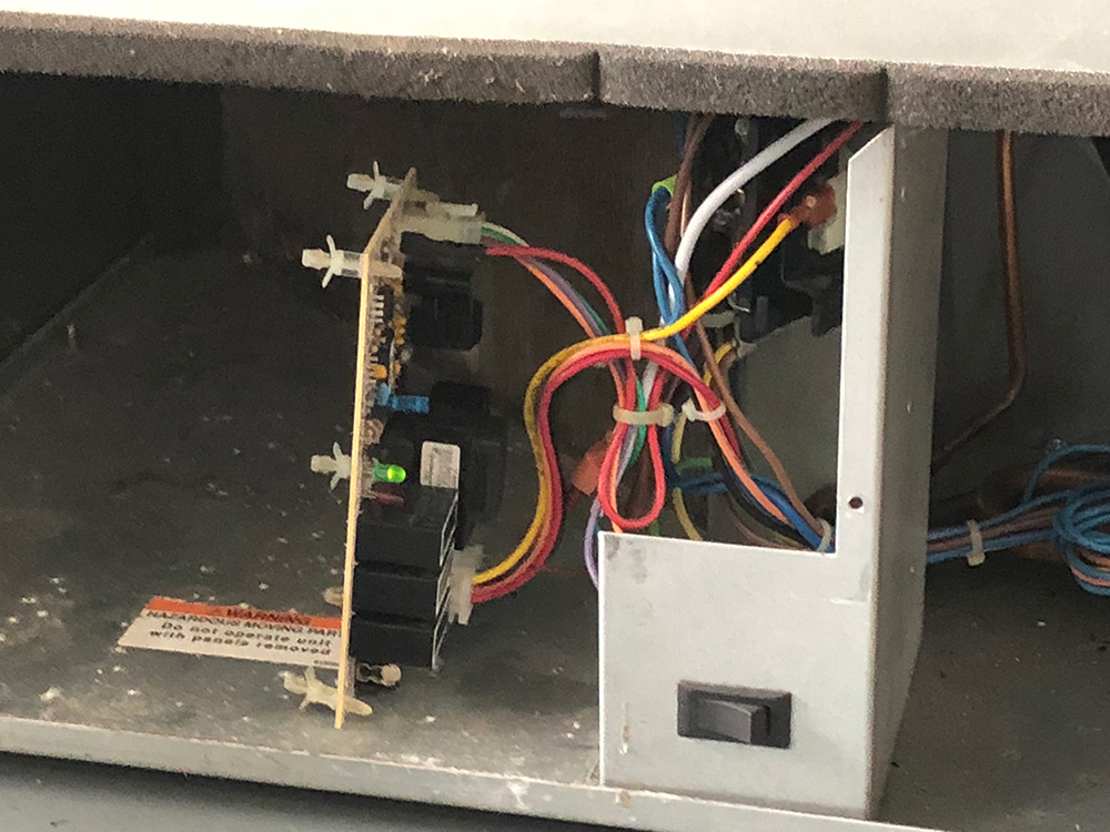 ᐉ Ice Machine Manitowoc QD0132A Repair — The lack of ice in the ice